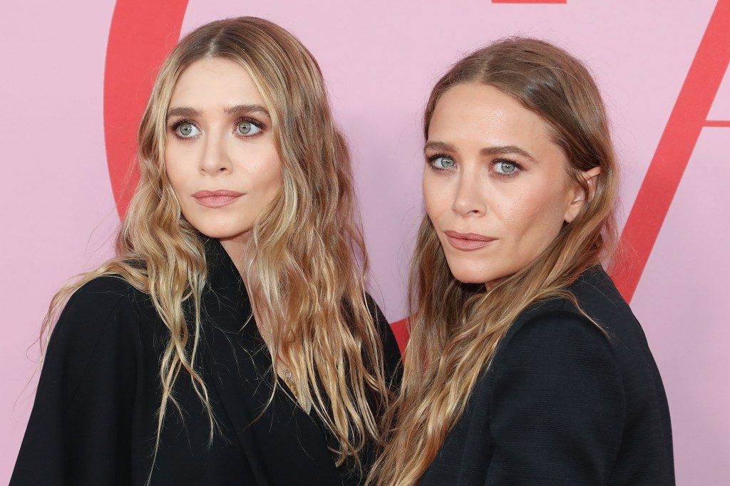 The Row was established by the twin sisters Mary-Kate Olsen and Ashley Olsen in 2006. 